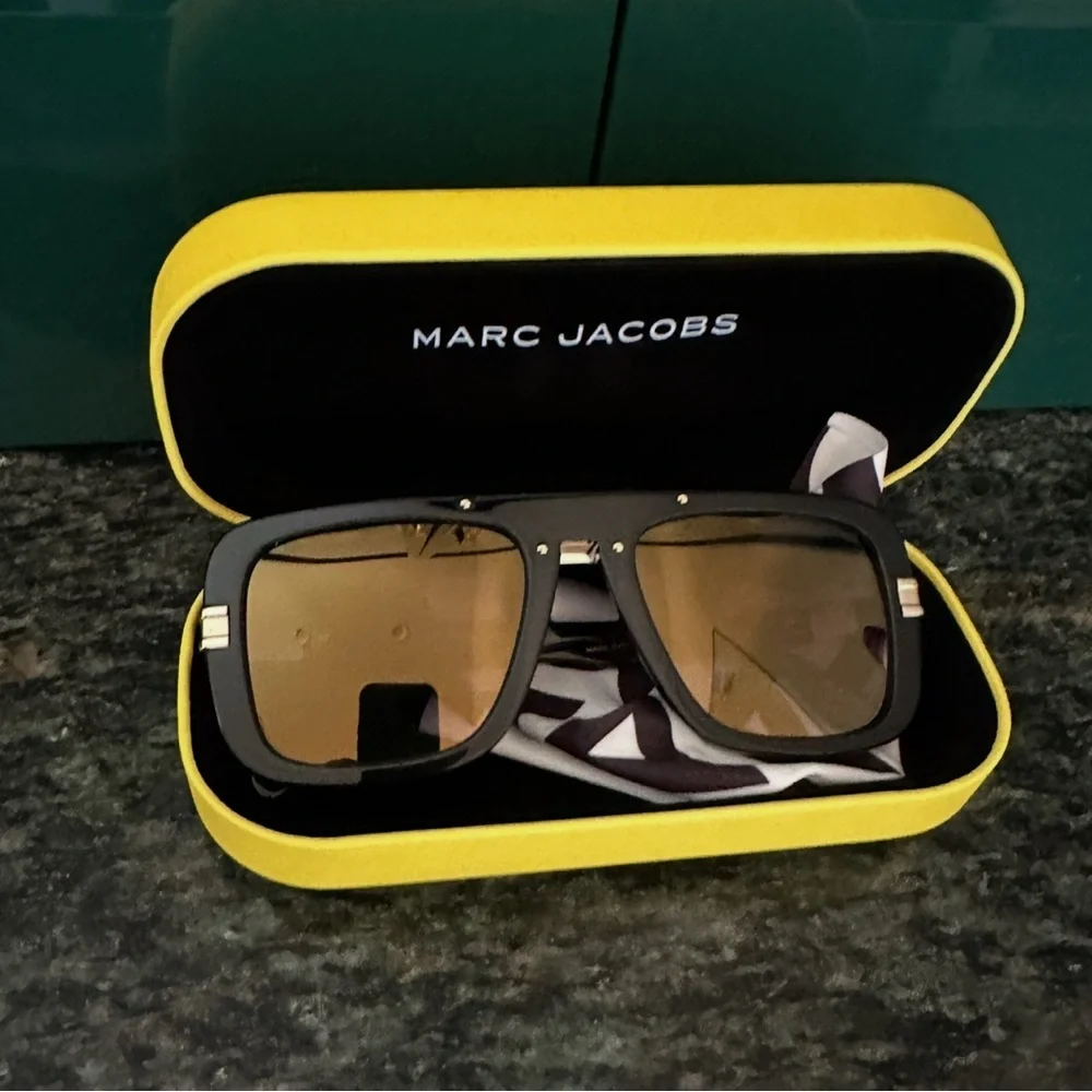 Marc Jacobs Black and Gold Square Aviator Unisex Sunglasses